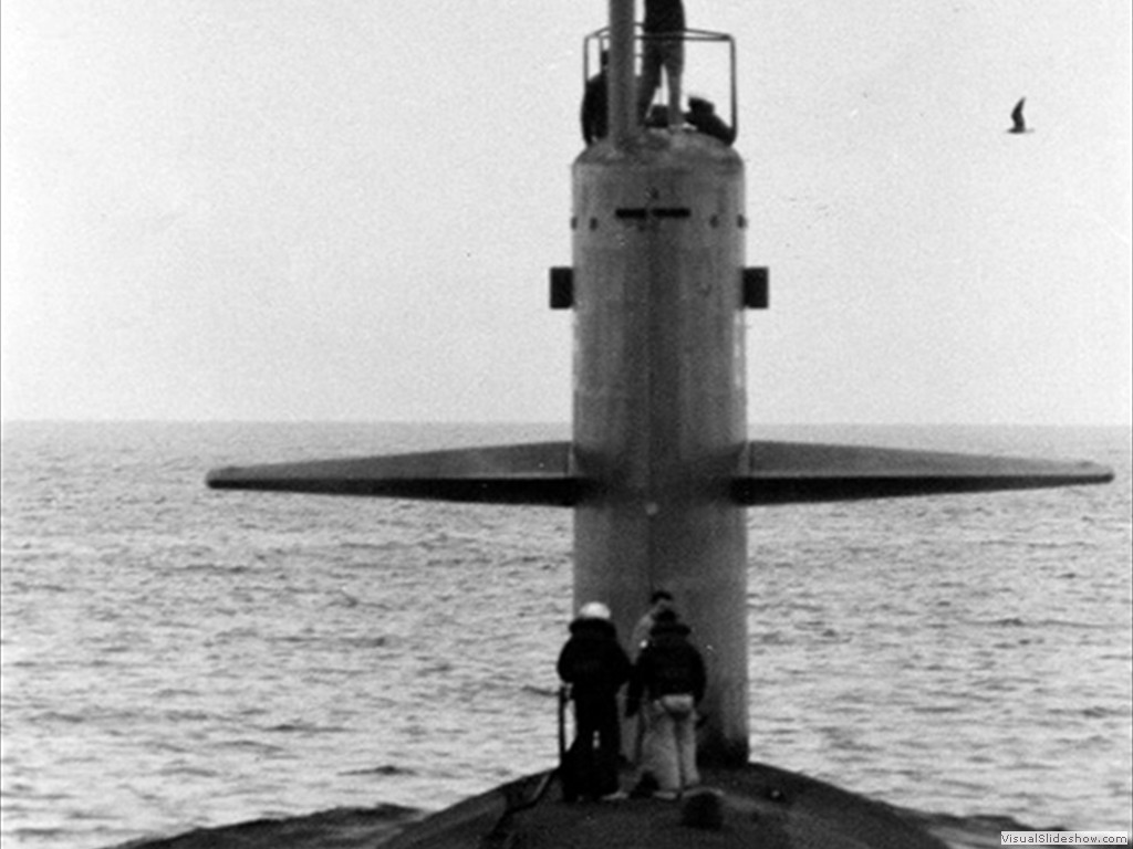 USS Bluefish (SSN-675) underway