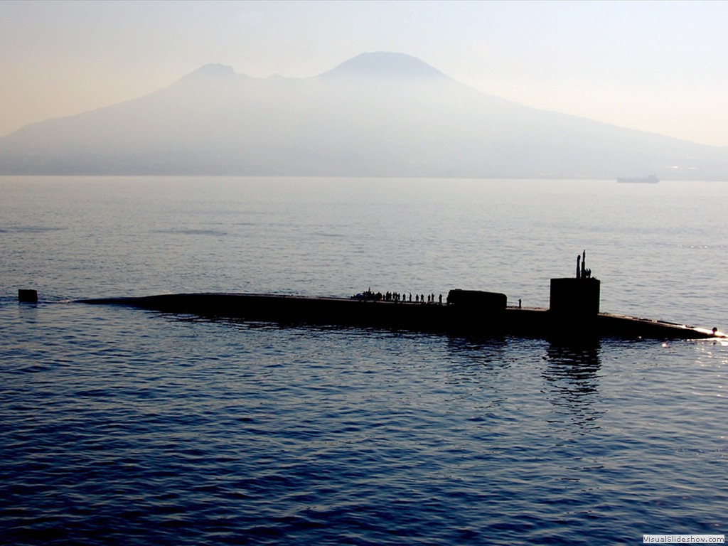 USS Georgia (SSGN-729) passes Mount Vesuvius