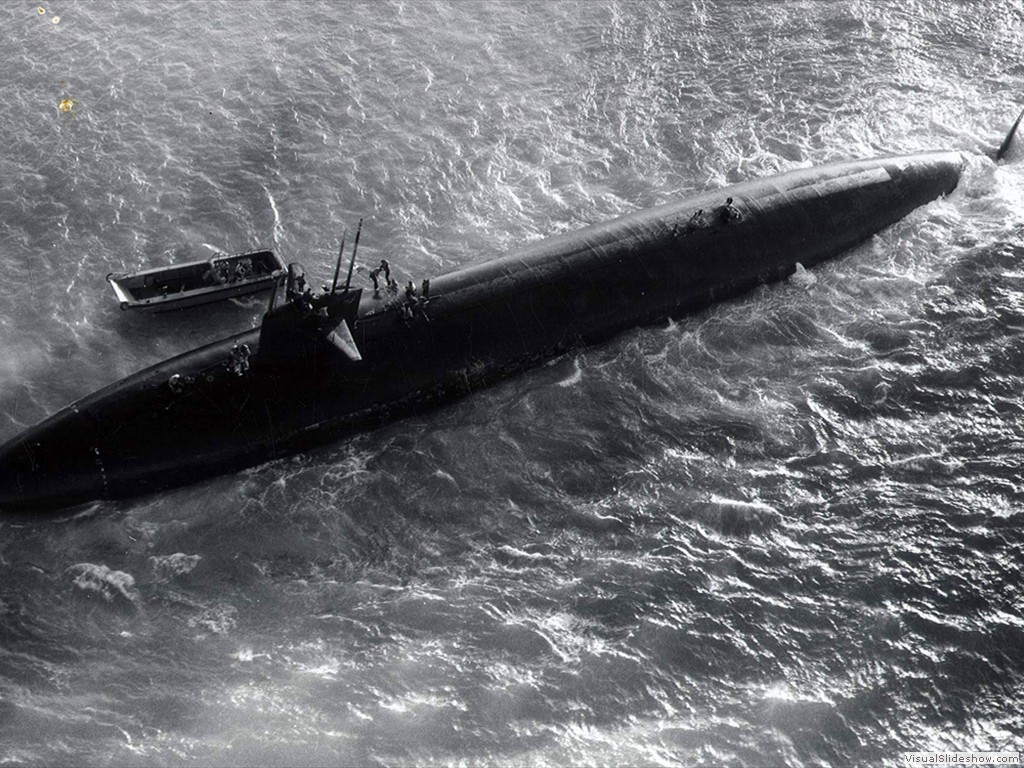 USS Guardfish (SSN-612) grounded-2