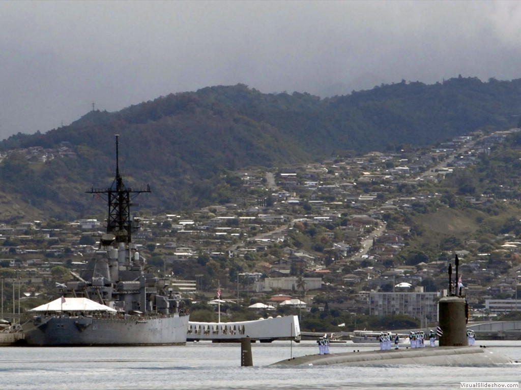 USS Hawaii (SSN-776) passing Arizona Memorial