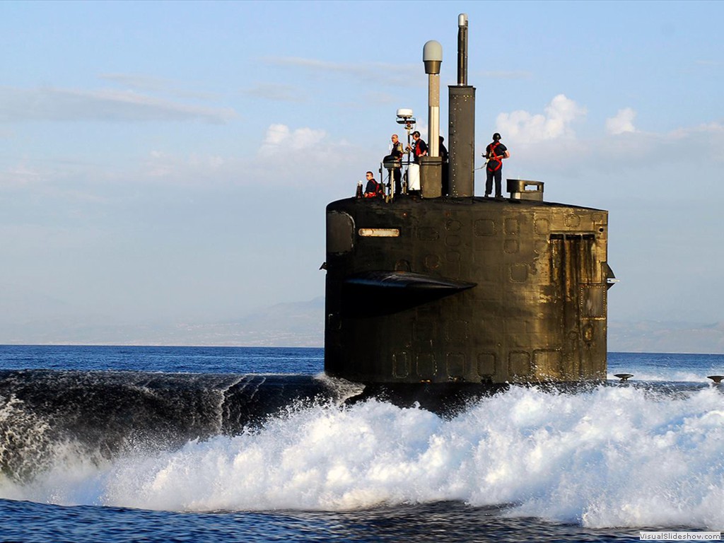 USS Norfolk (SSN-714) leaving Crete during 2008.