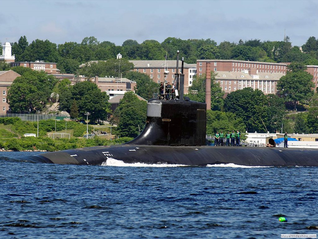 USS Seawolf (SSN-21) heads downriver near the Coast Guard Academy,  2007