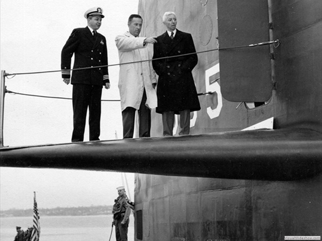 USS Skipjack (SSN-585) the skipper, a civilian and Admiral Hyman Rickover