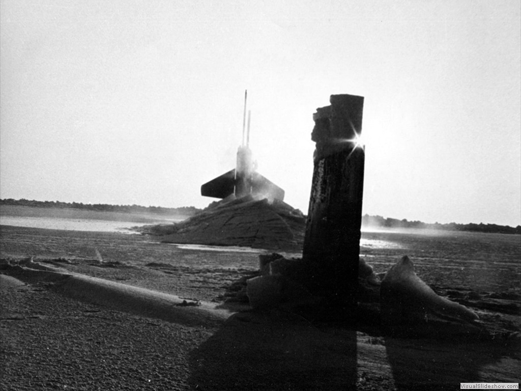 USS Whale (SSN-638) in the Artic